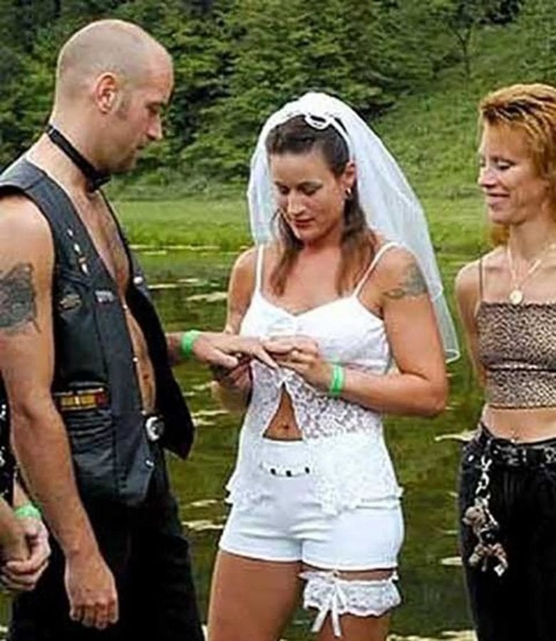 25 свадебных платьев, которые напугали гостей