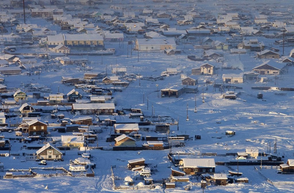 Село, где зимой может быть холоднее -70, мобильники не работают, а нужник по-прежнему на улице